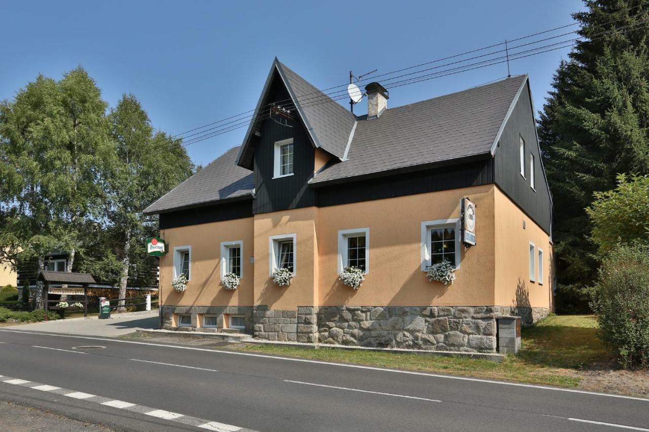 Tradice Hotel Pernink Exterior photo